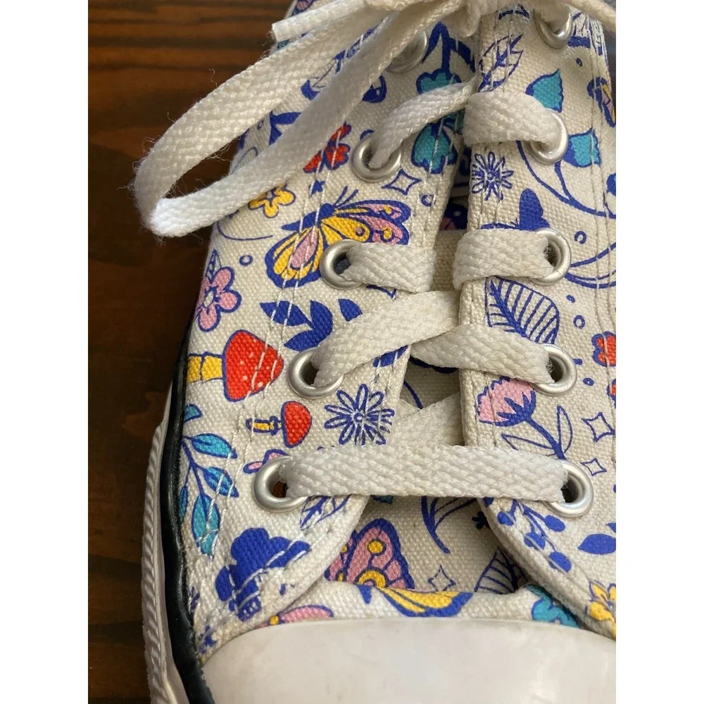 Converse Chuck Taylor All Star Junior Size 1 Butterfly Mushroom Floral Shoes